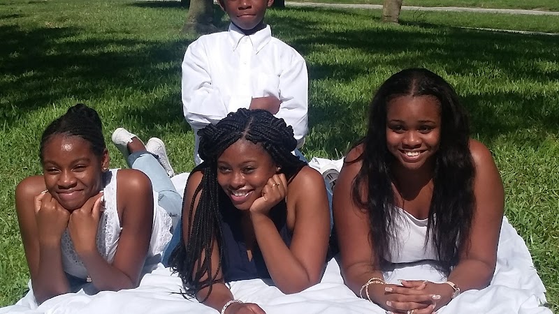 550 2nd Ave SE Parking image 4