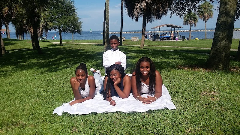 550 2nd Ave SE Parking image 5