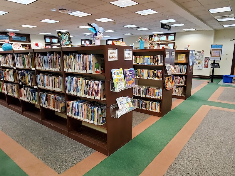 Mirror Lake Community Library image 2