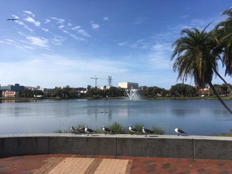 Mirror Lake Community Library image 4