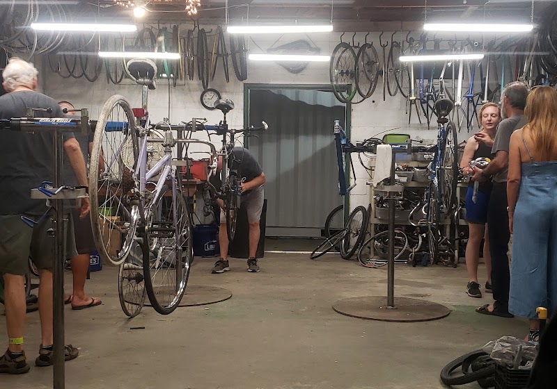 Saint Petersburg Bicycle Cooperative image 1