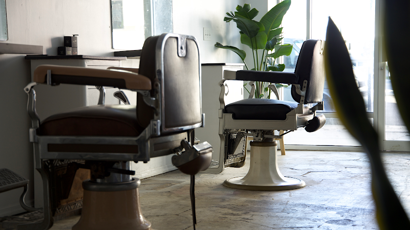 Central Oak Barber Co. image 1