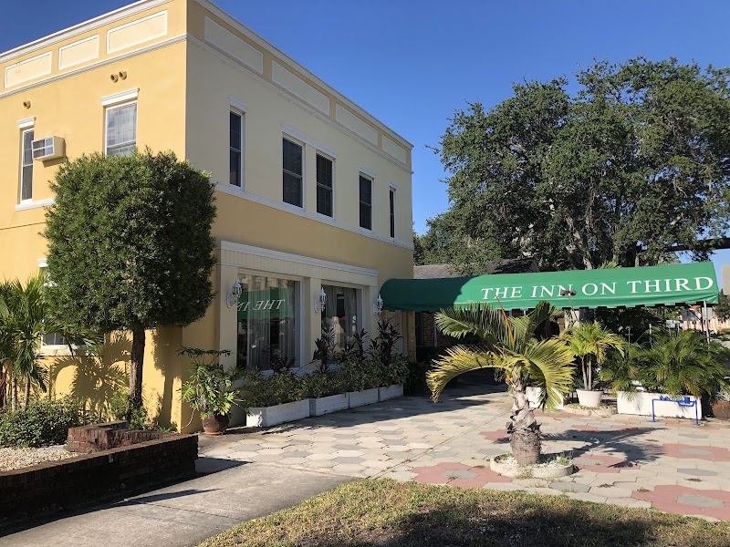 The Inn On Third image 4