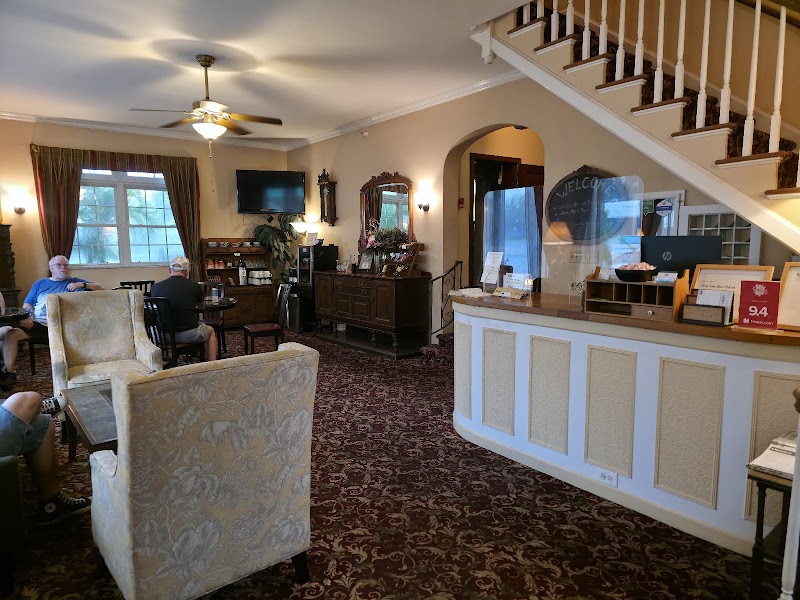 The Inn On Third image 5