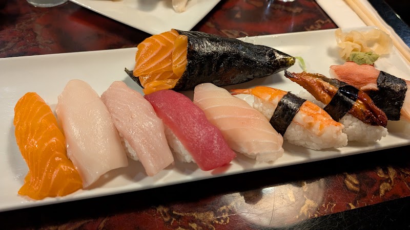 Hook's on 9th image 3