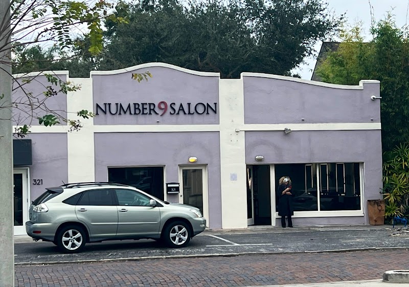 REVOLUTION9 Salon image 2