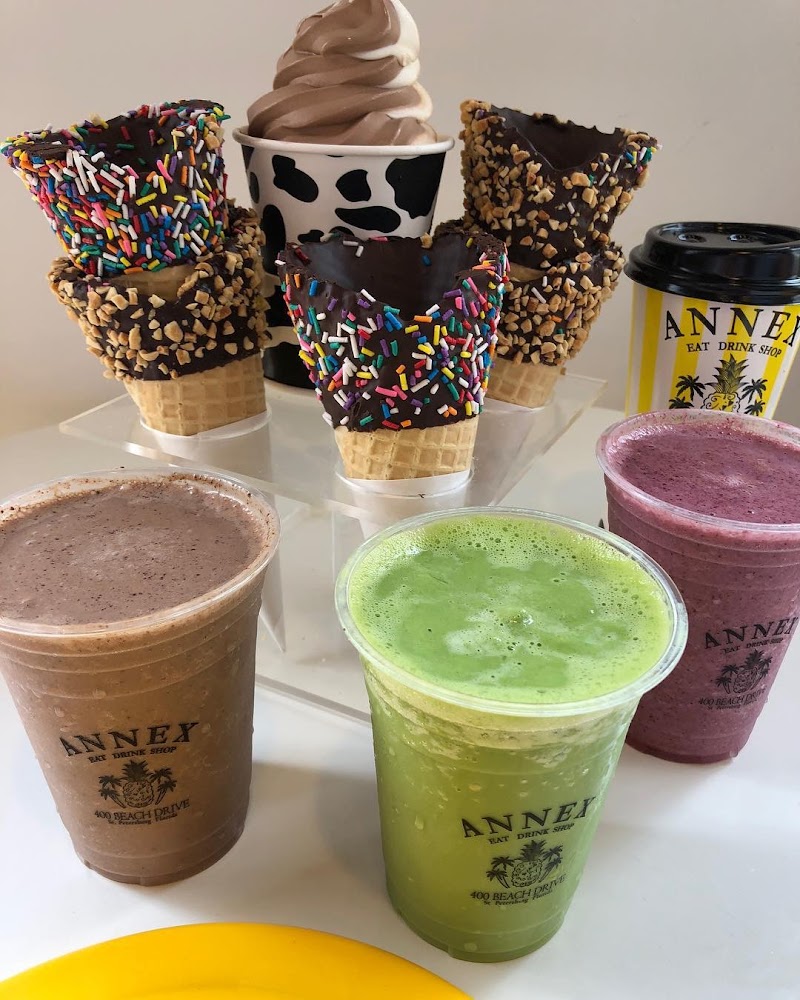 Annex 400 Beach image 2