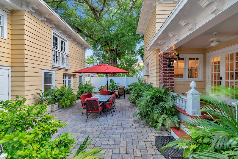 Bay Street Inn image 1