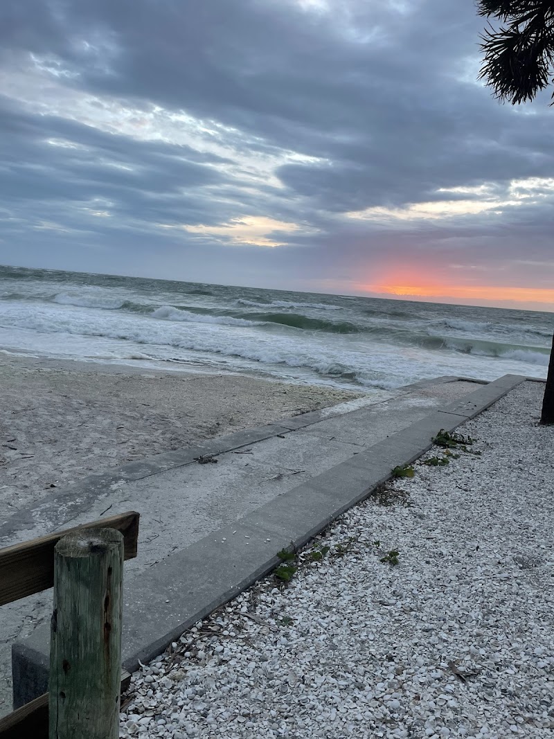 North Shore Aquatic Complex image 4