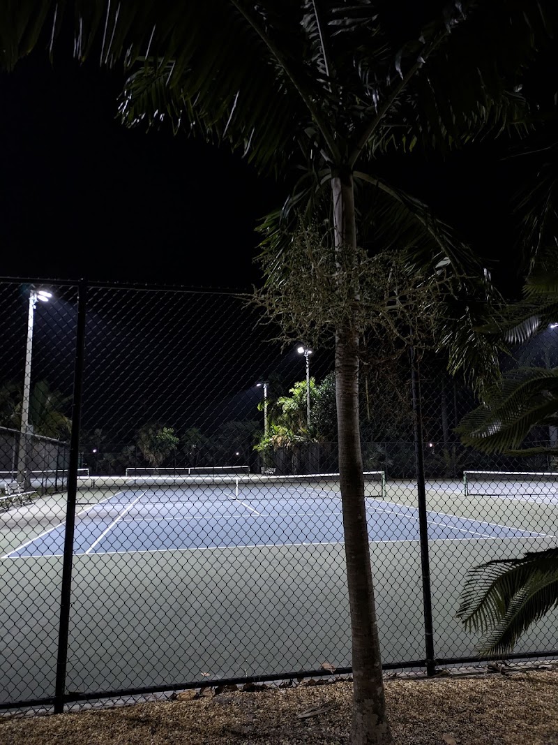 North Shore Tennis Courts image 3