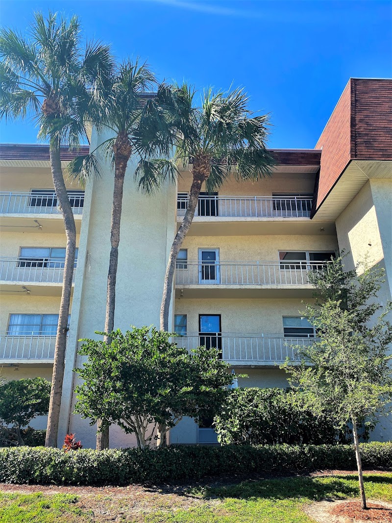 Charity Cicardo, BAREFOOT REALTY GROUP image 5