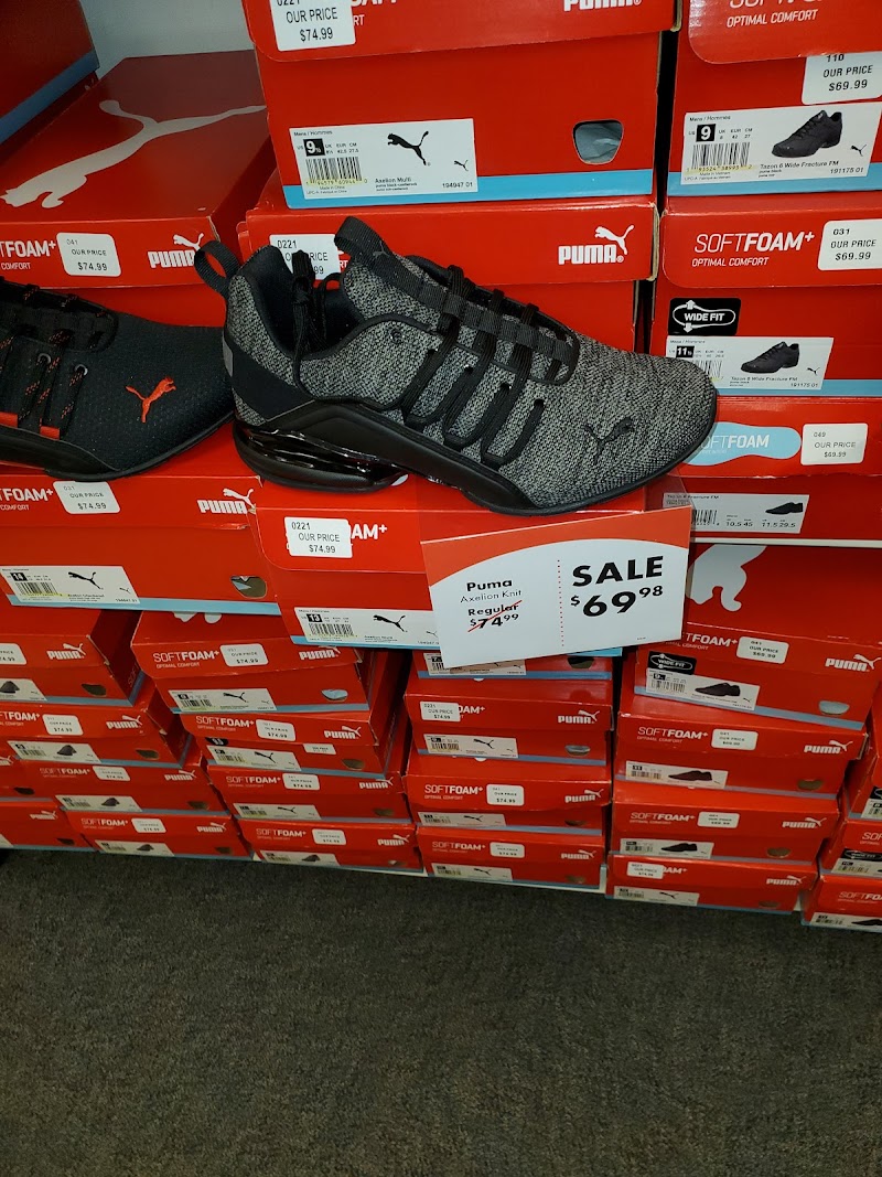 Shoe Carnival image 3