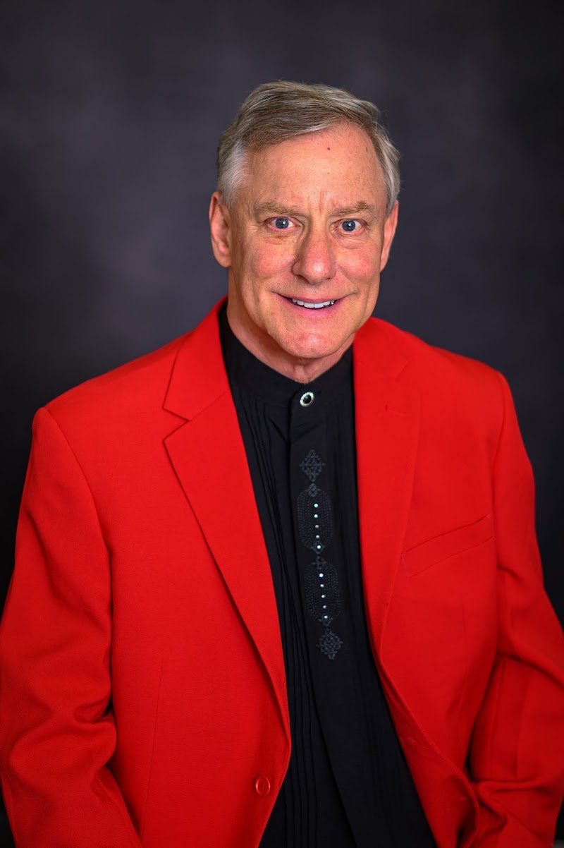 Timothy Pitch Magician and Comedian image 1