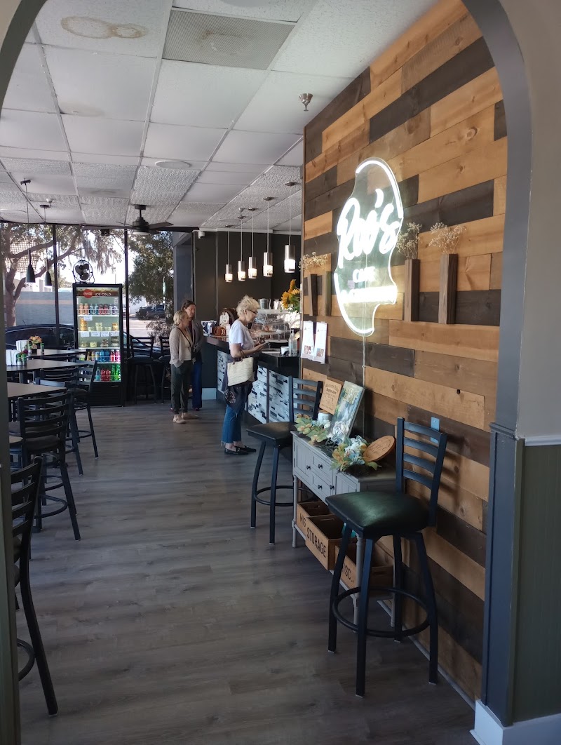 Roe's Cafe & Catering Gallery Image