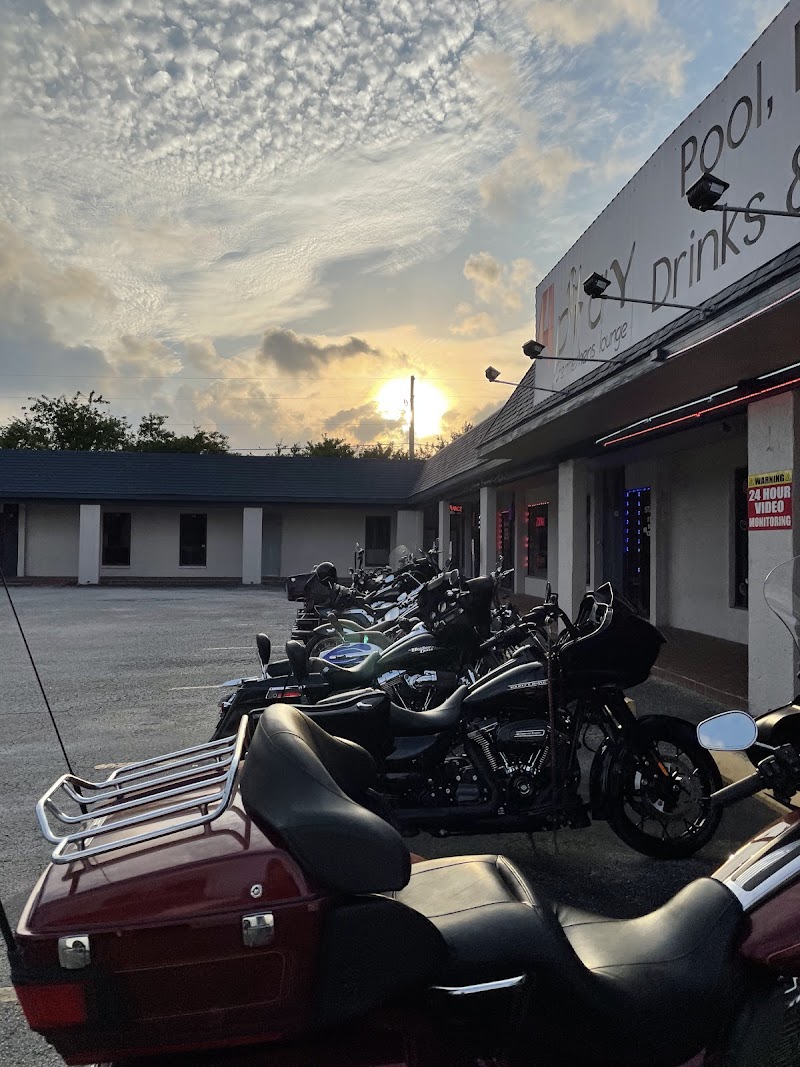 4 Play Gentlemens Lounge image 2