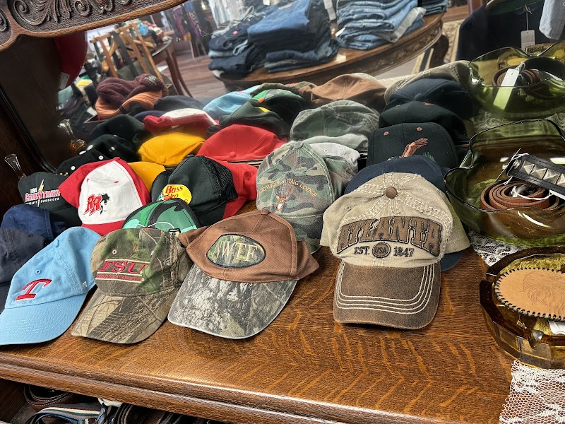 Ingrid's Thrift, Vintage &amp; Record Store image 5