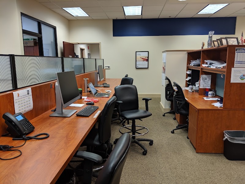 Coldwell Banker Realty - St Petersburg NE image 3