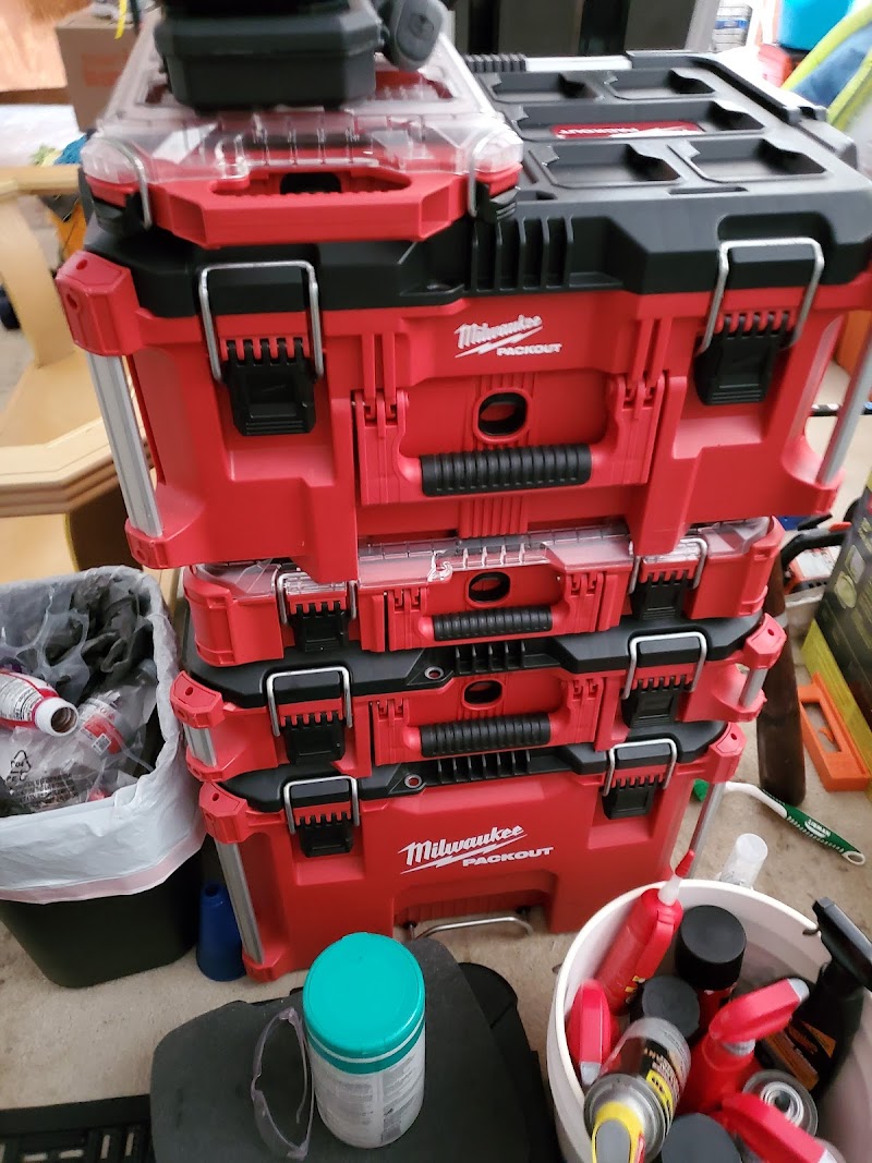 Drew's trade shop image 1