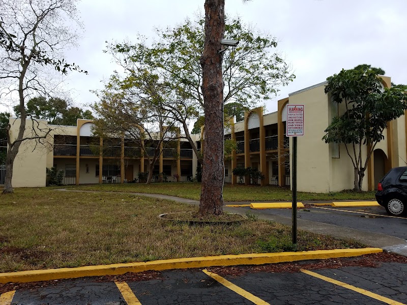 Chateau Northeast image 2