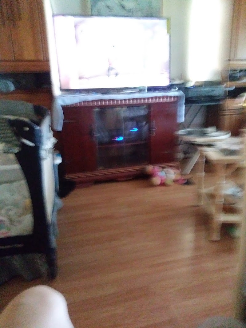 Venetian Mobile Home Court image 1