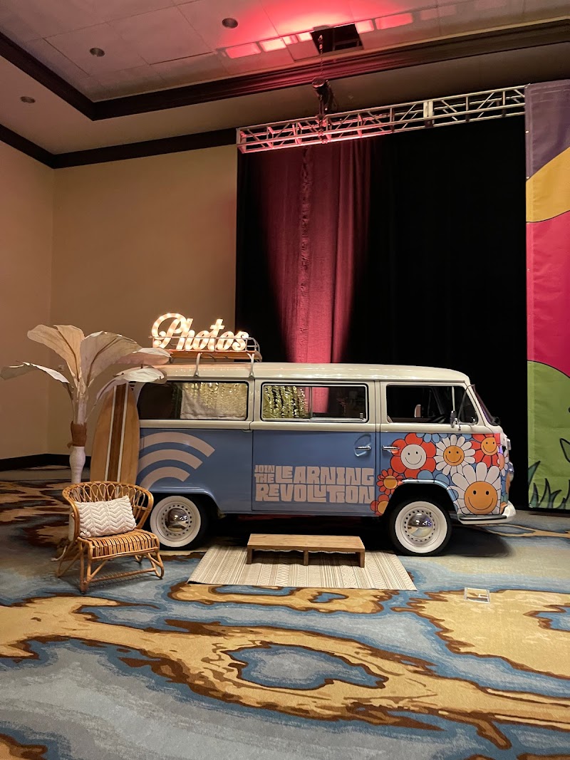 Good Times Roll Photo Booth Rental image 5