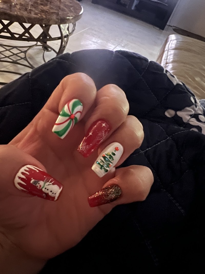 DiamondLux nails image 5