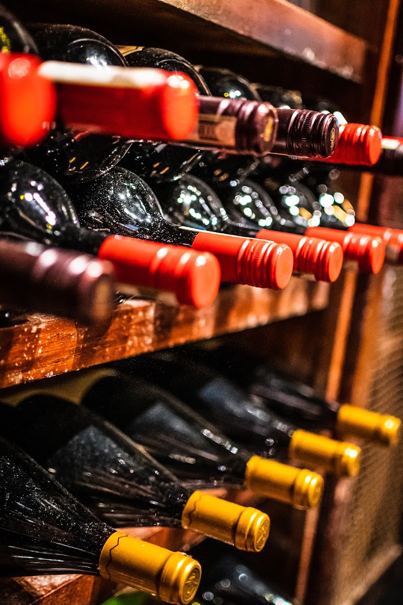 A Mano Italian Ristorante image 1