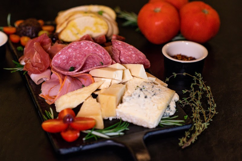 A Mano Italian Ristorante image 3