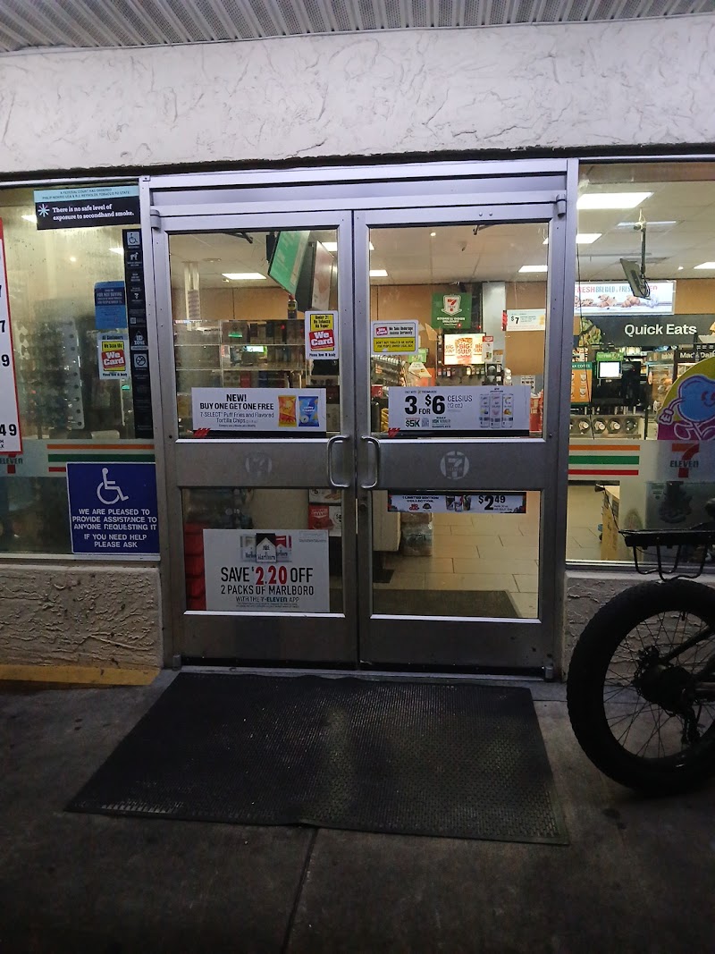 7-Eleven image 1