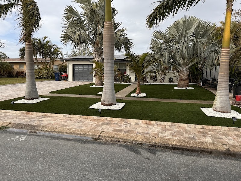St Pete Custom Artificial Turf &amp; Putting Holes LLC image 1