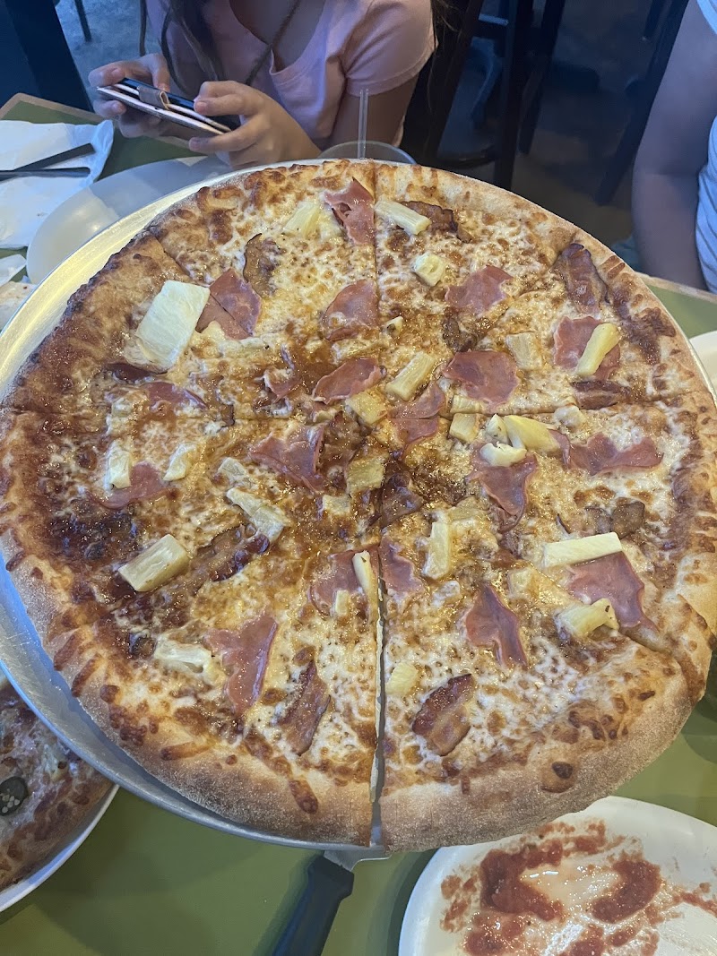 Flippers Pizza - St. Petersburg image 3