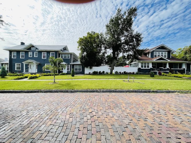 Azalea Manor image 1