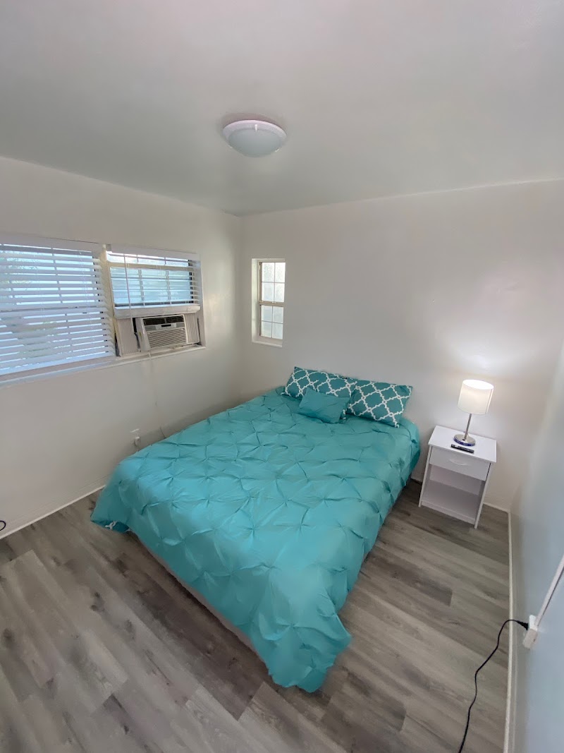 Empress Motel image 2