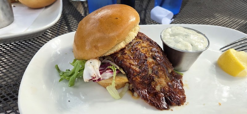 Three Birds Tavern image 3