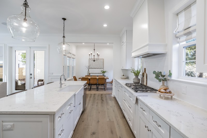 RE/MAX Realty Unlimited image 4