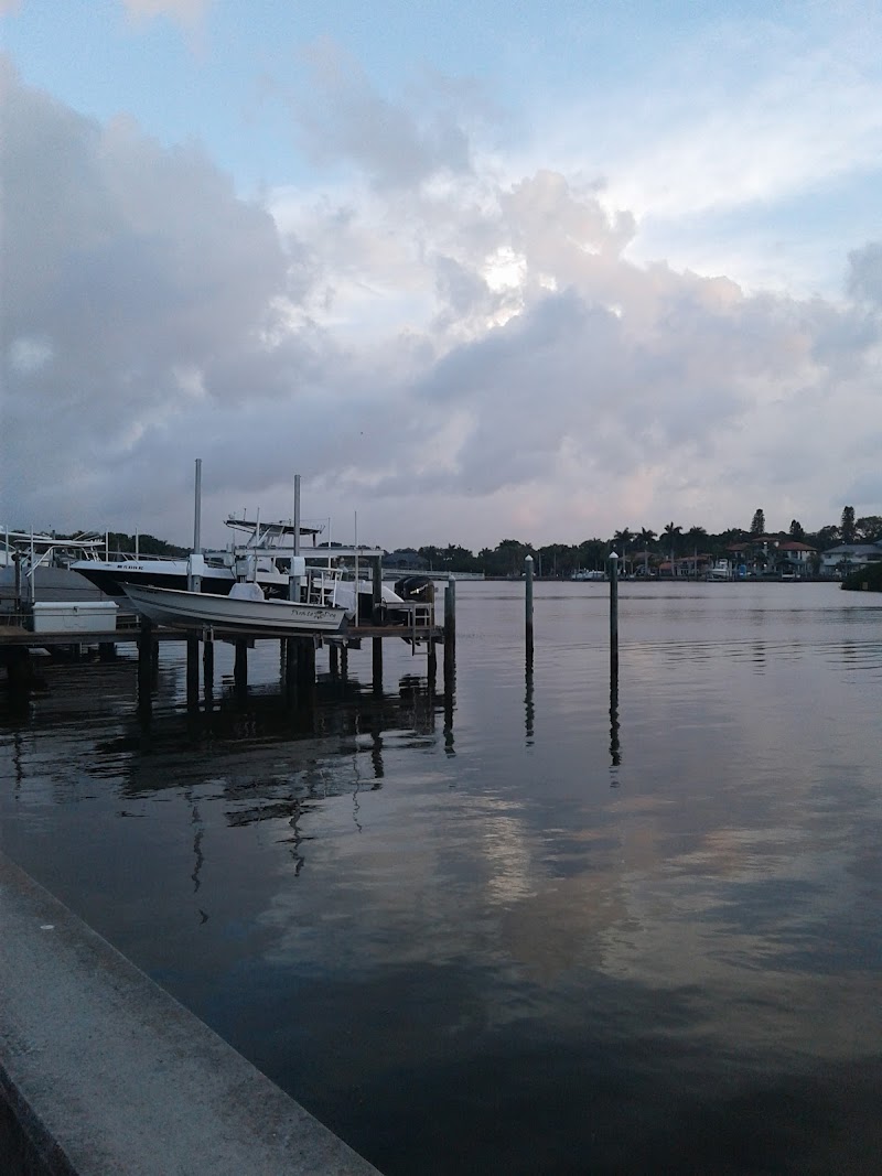 Beach Dr Ne + 16th Ave Ne image 2