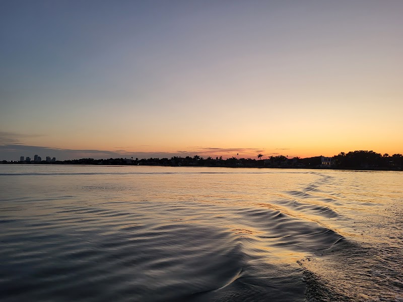 Coffee Pot Blvd NE+Snell Isle Blvd NE image 5