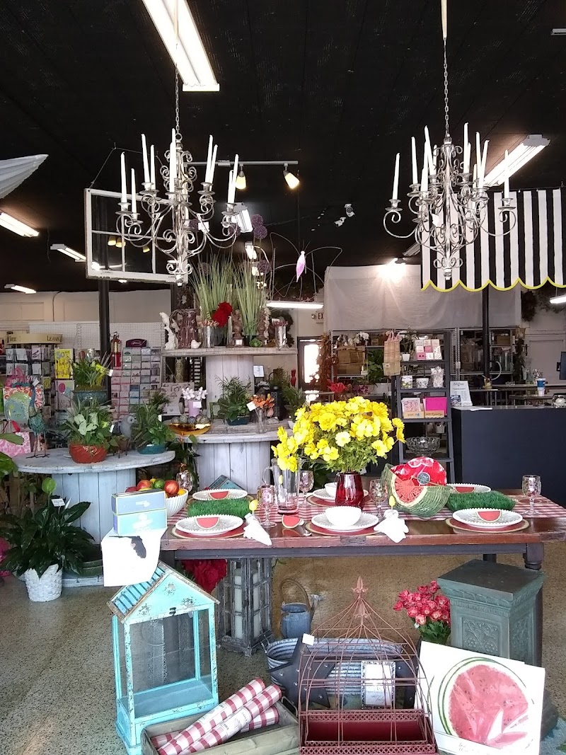 The Flower Centre powered by Lemon Drops Weddings &amp; Events image 4