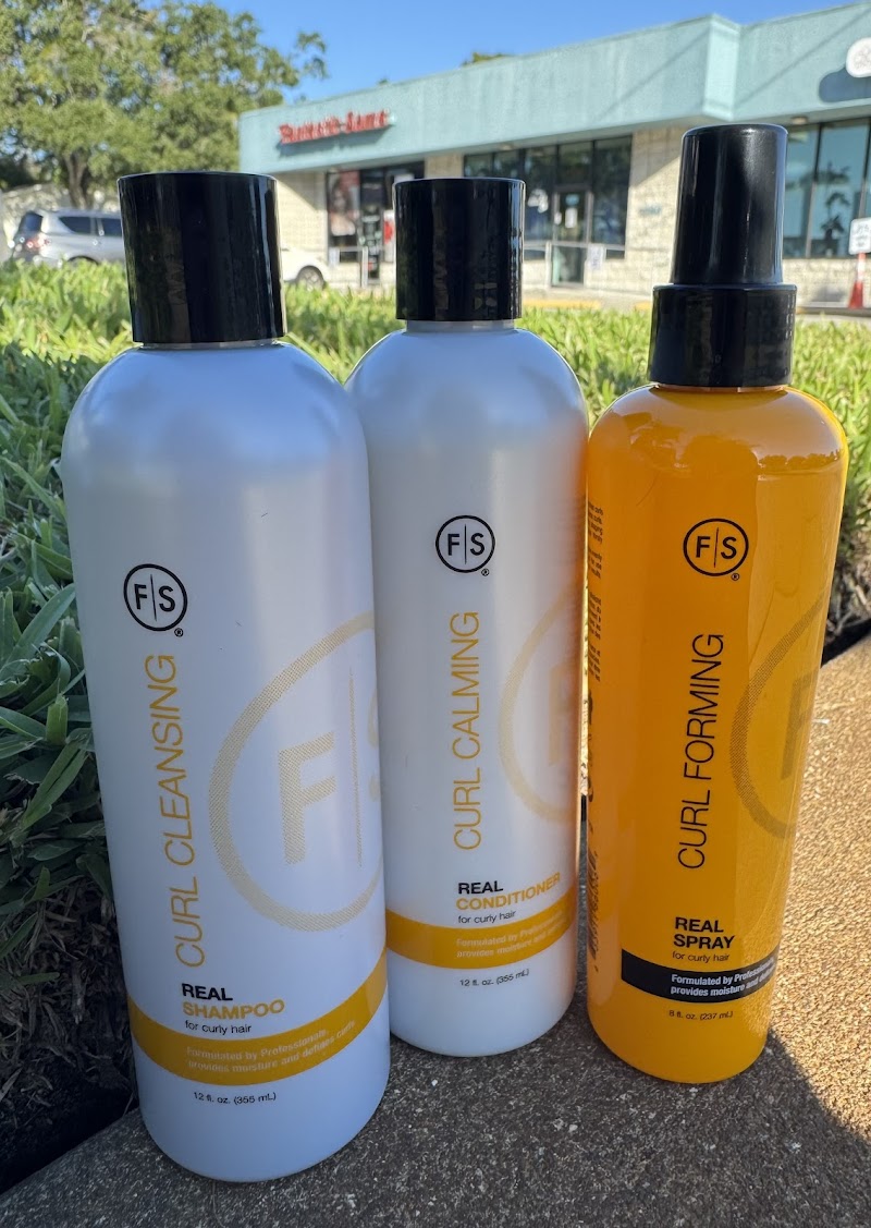 Fantastic Sams Cut &amp; Color image 3