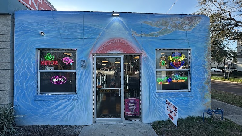 SHARKS SMOKE SHOP image 1