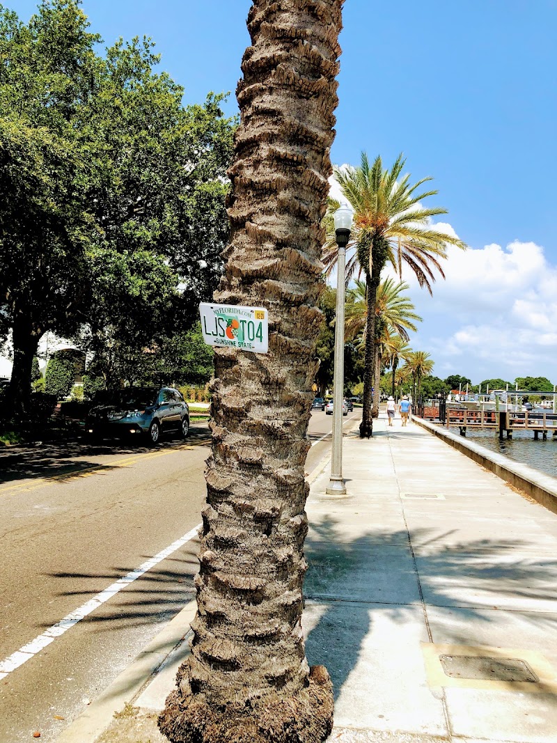 22nd Ave Ne + Cherry St Ne image 4