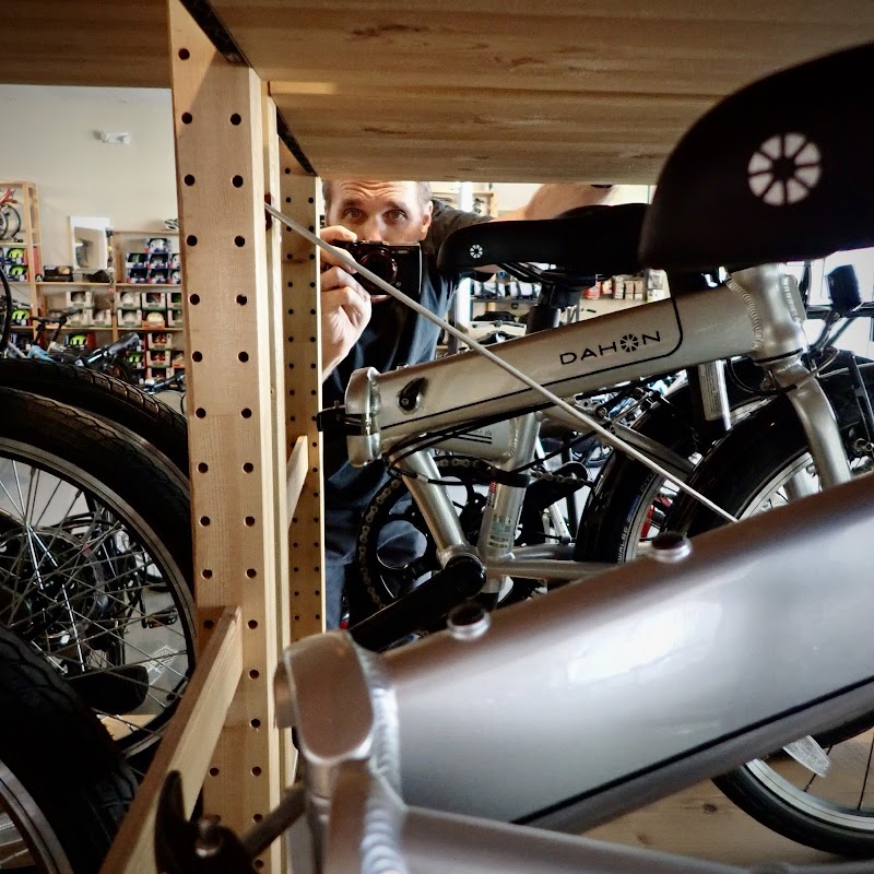 Two Fold Bicycle Shop image 3
