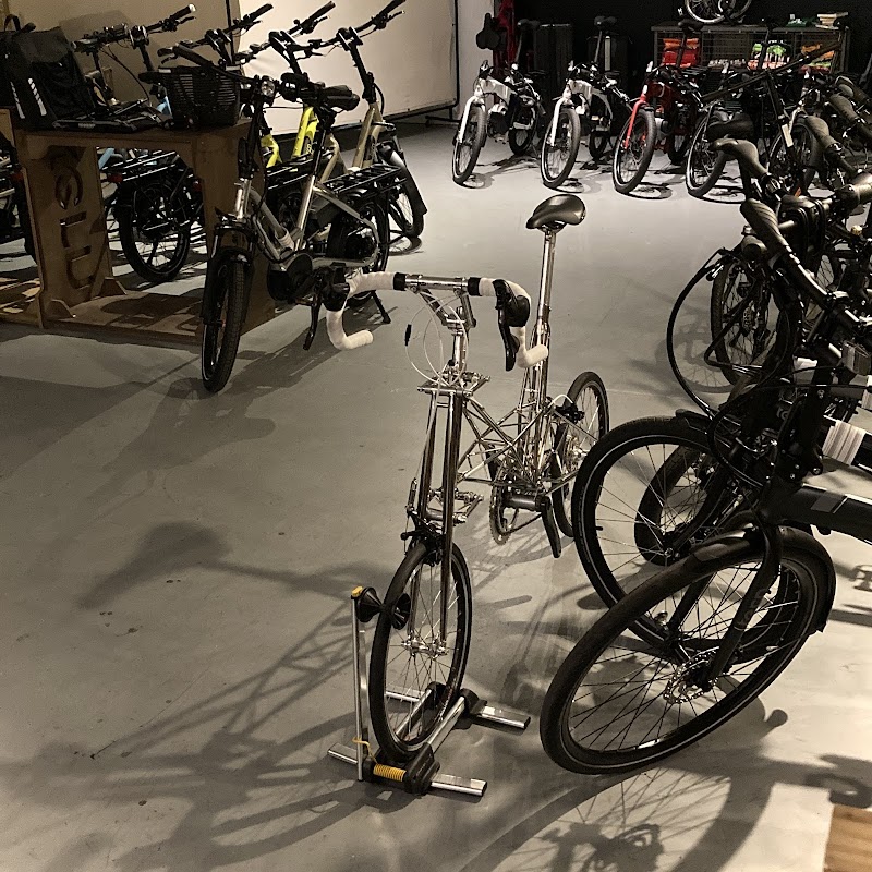 Two Fold Bicycle Shop image 4