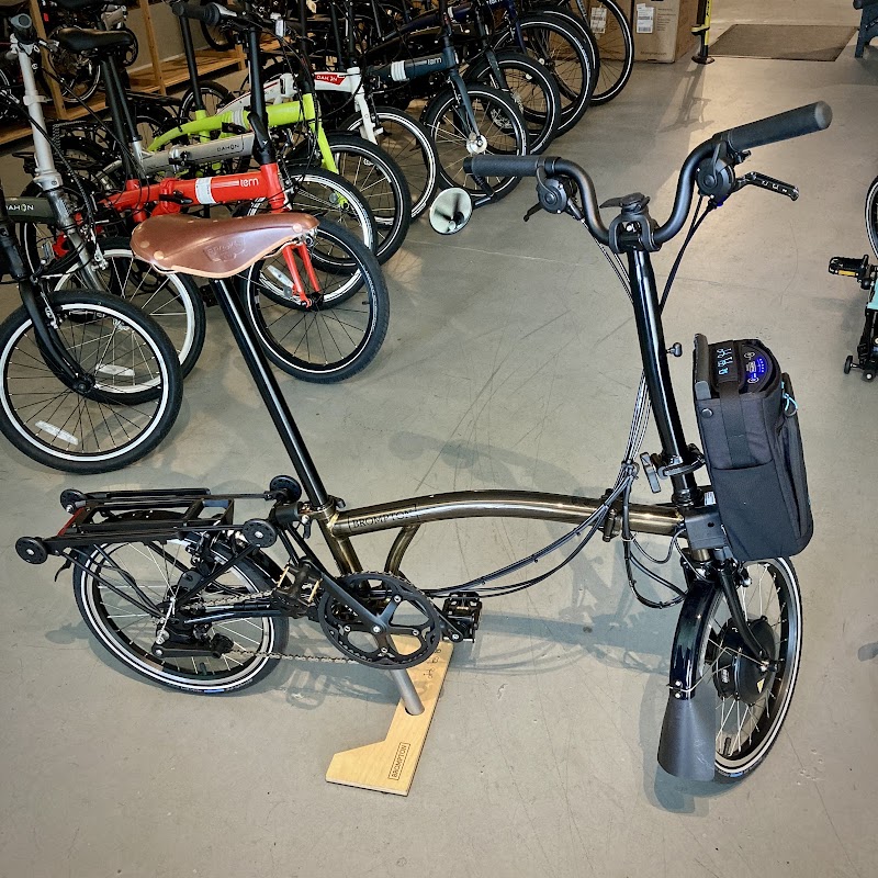 Two Fold Bicycle Shop image 5