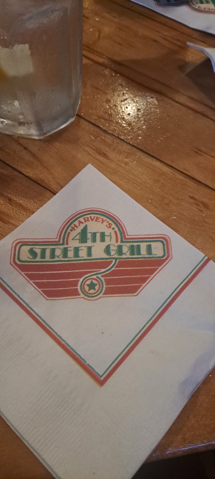 Harvey's 4th Street Grill image 3