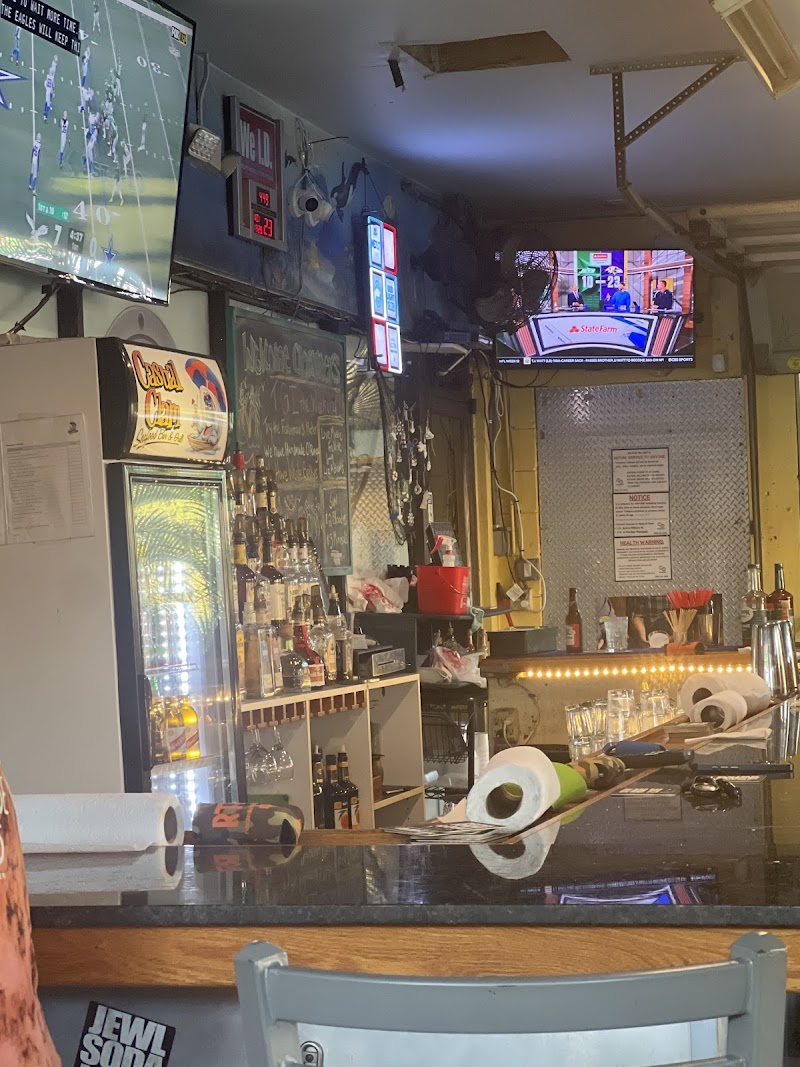 Casual Clam Seafood Bar &amp; Grill image 5