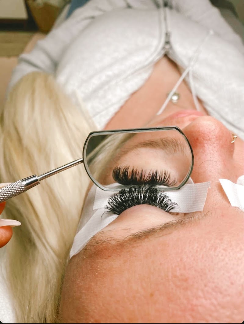 Salty Lash - Bethany image 5