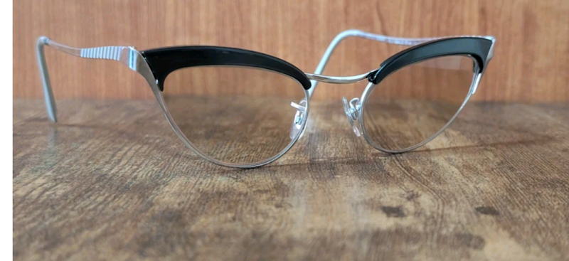 Eyeglass World image 4