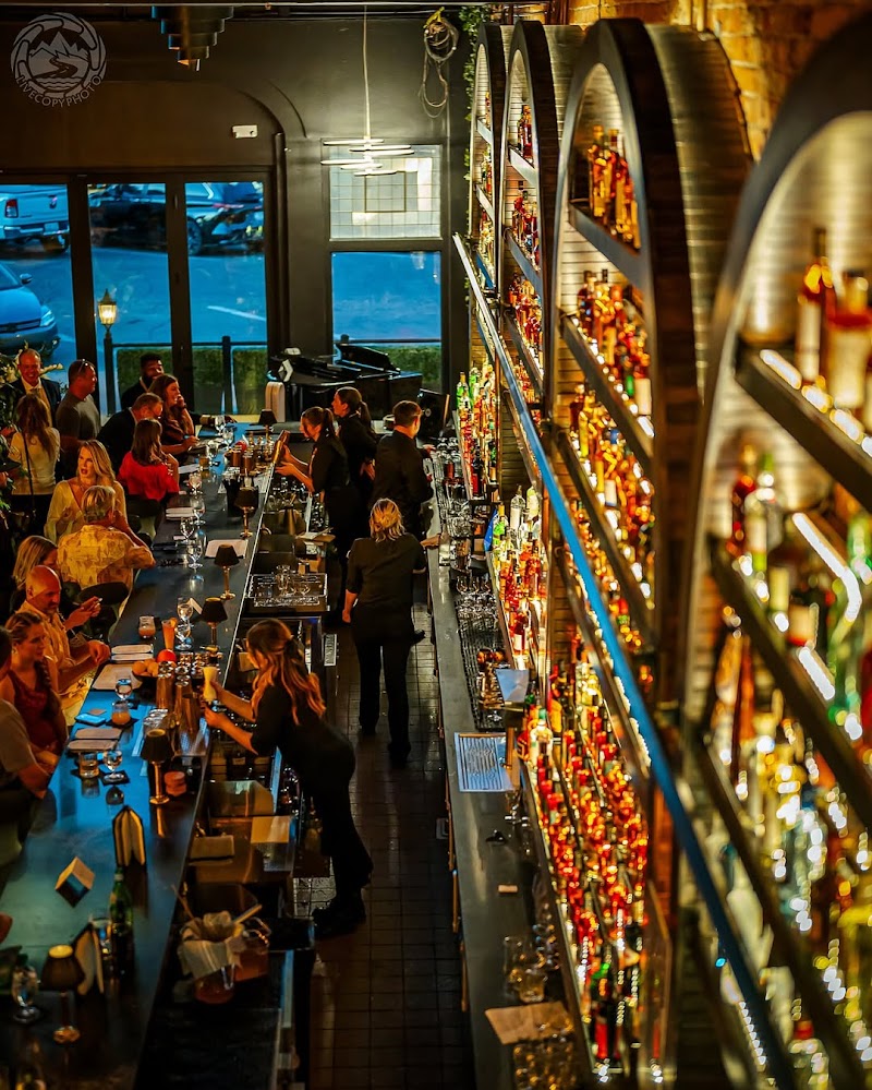 Elliott's Steakhouse