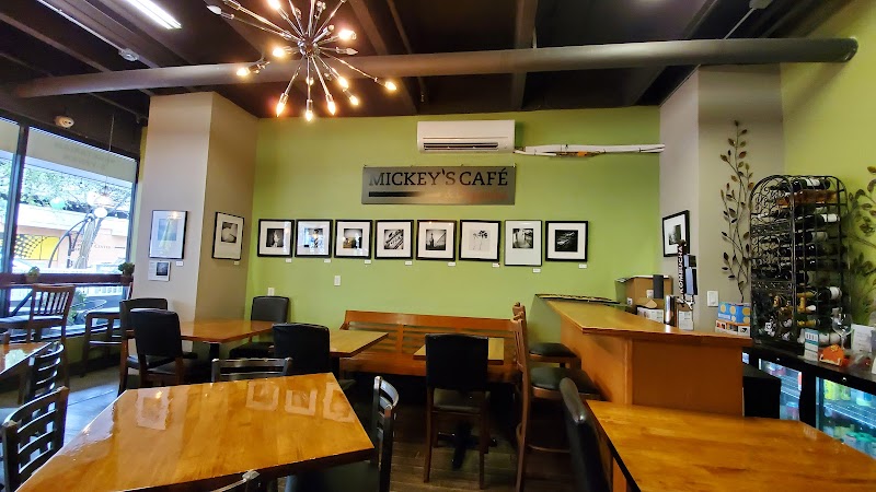 Mickey's Cafe &amp; Organics